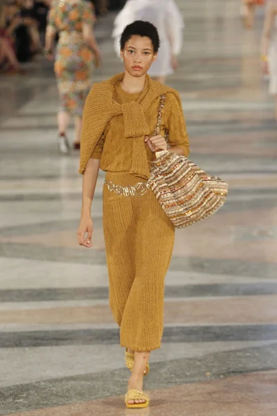 Look 51